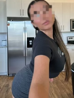 מפגש אינטימי בדירה בראשון לציון