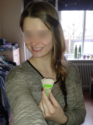 סטודנטית מארחת בשעות הפנאי חיפה